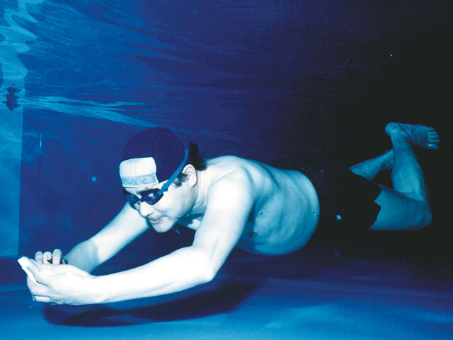 Yoshiro Nakamatso diving